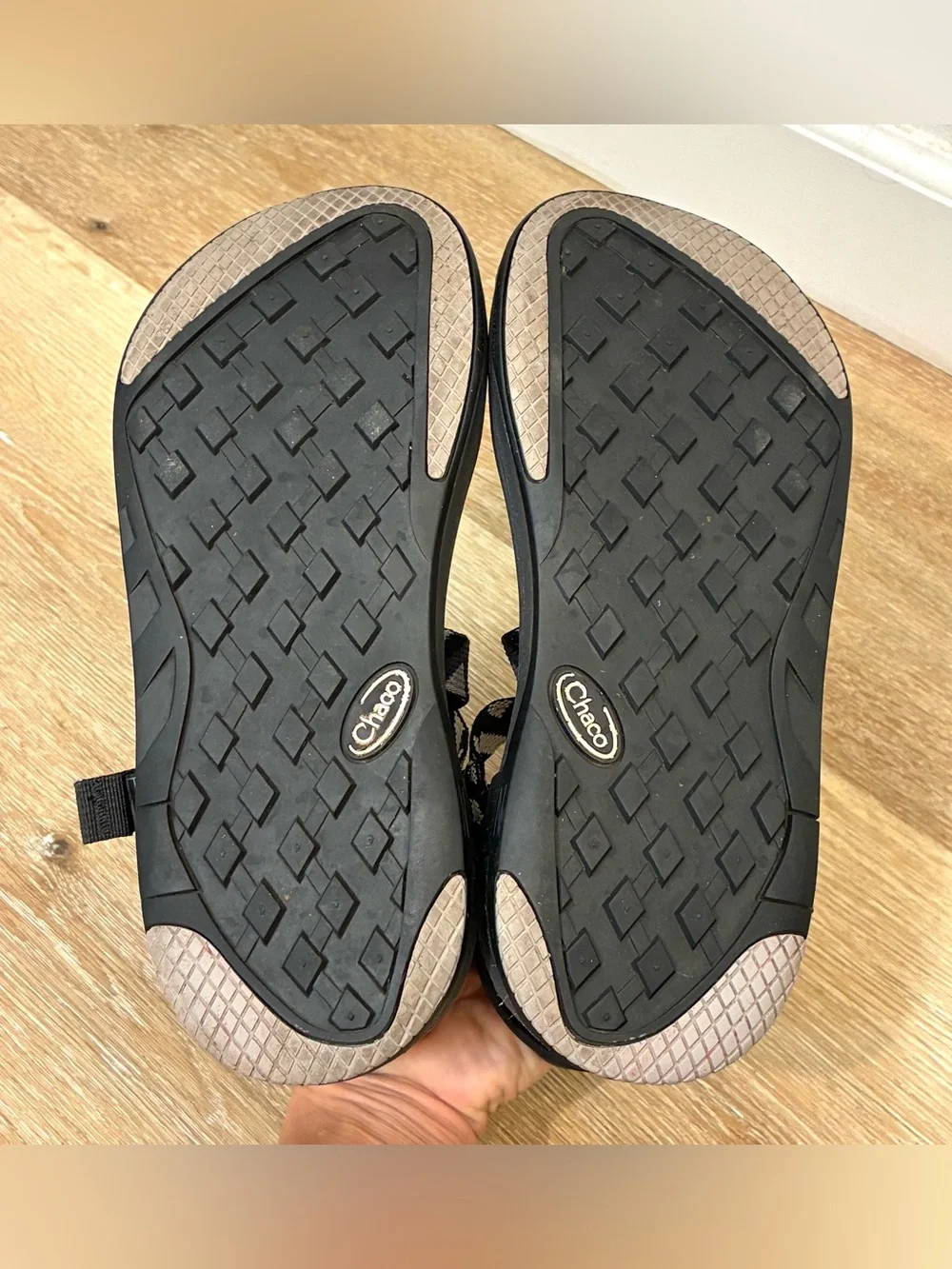 Chaco Men's Z/Canyon 2 Sandals Feature A Black Gray US 9 UK 8 EU 42